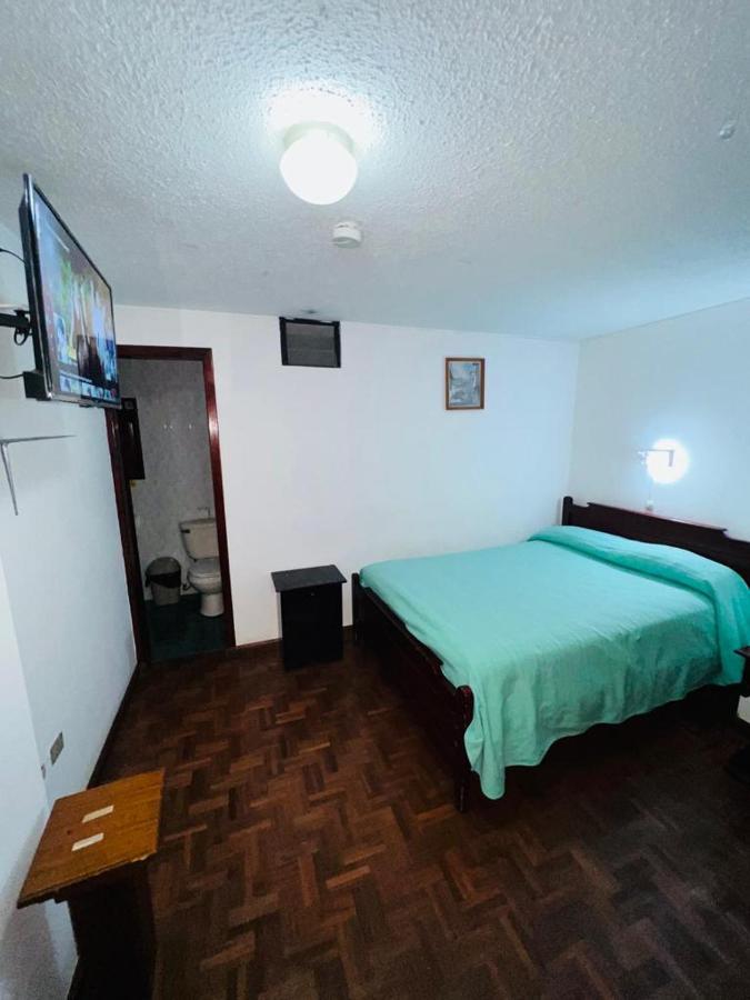 Hotel Estrellita Inn Alameda Quito Szoba fotó